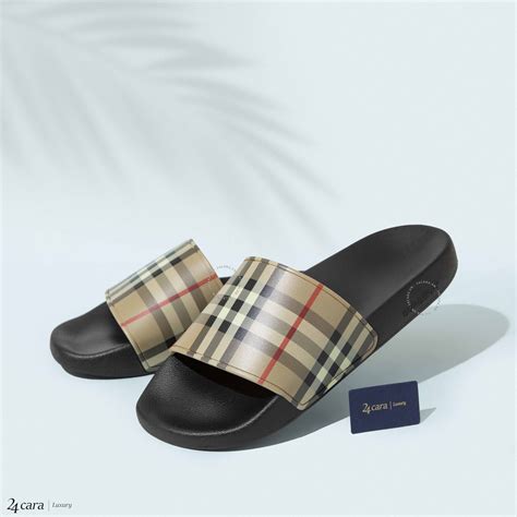 burberry vintage check slides.